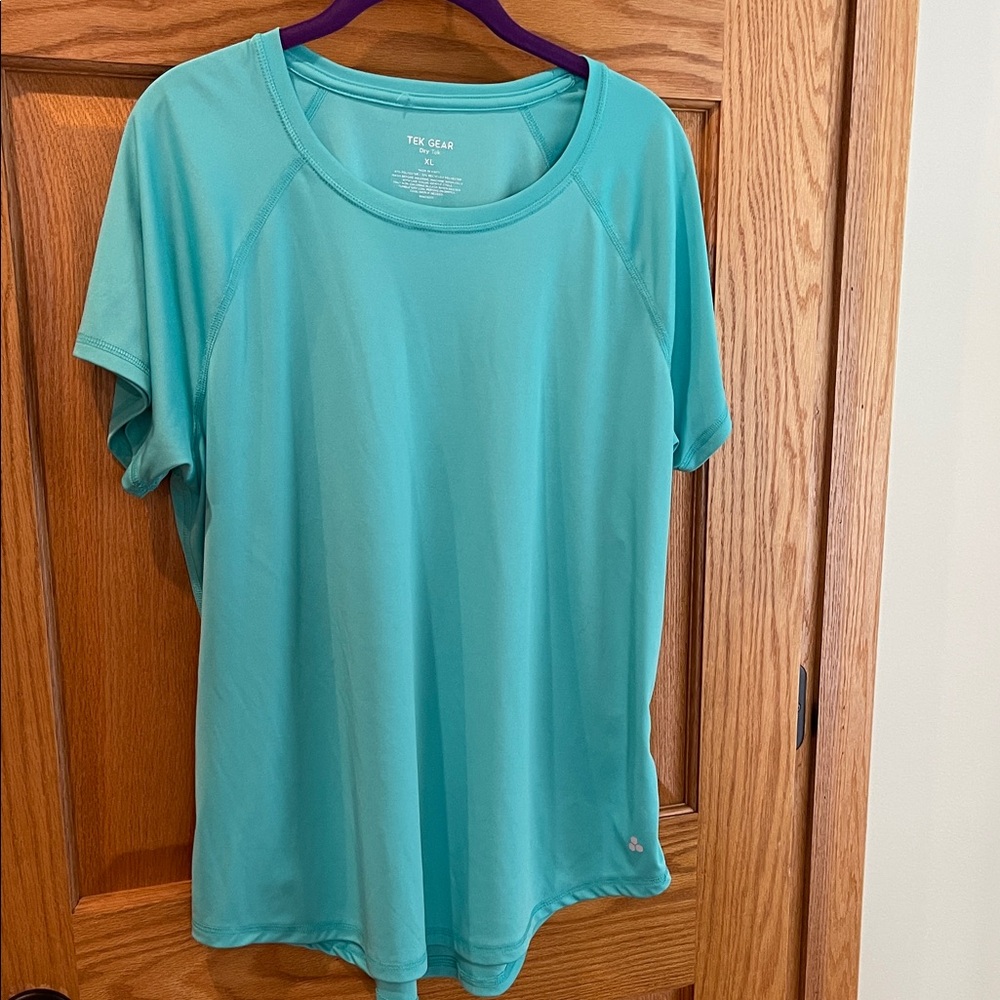 Tek Gear Women's Turquoise Short Sleeve Tee